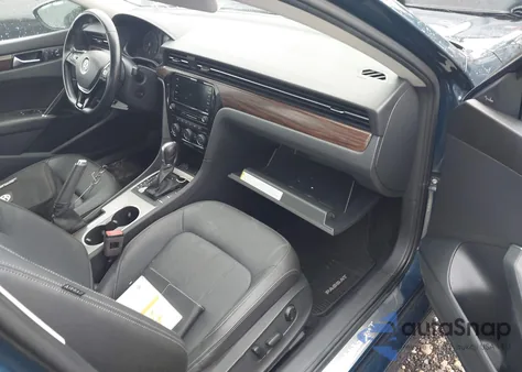 2020 Volkswagen Passat 2.0T Sel из США, поврежденный, VIN 1VWCA7A3XLC014368